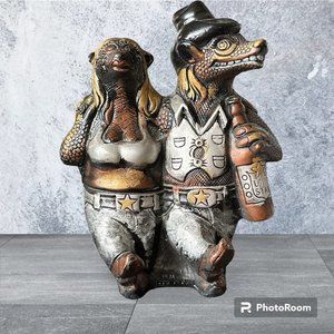 Lone‎ Star Beer Two Step Dancing Armadillo Couple Chalkware Deep Flex 1981